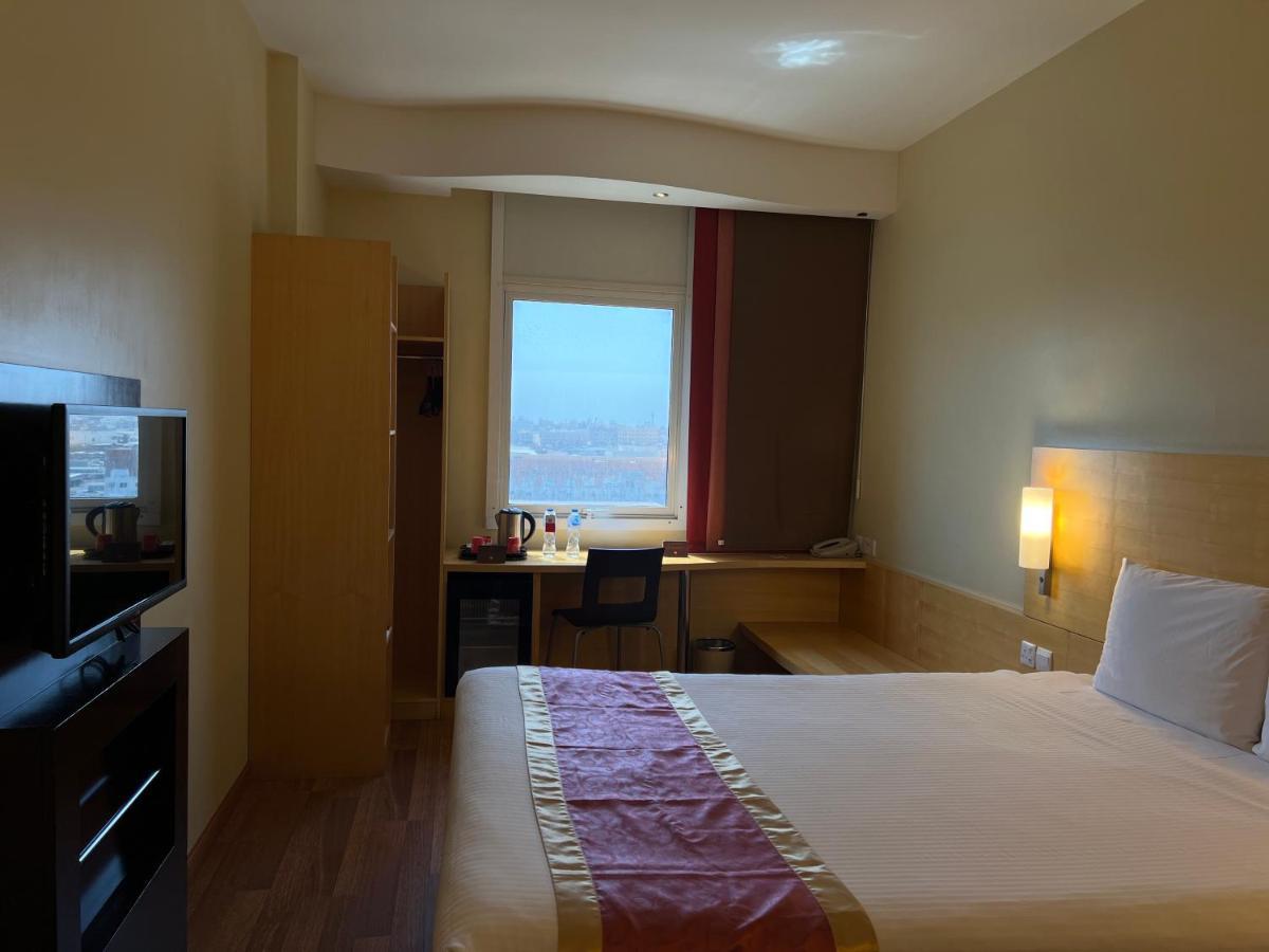 Ibis Yanbu Iambo Exterior foto