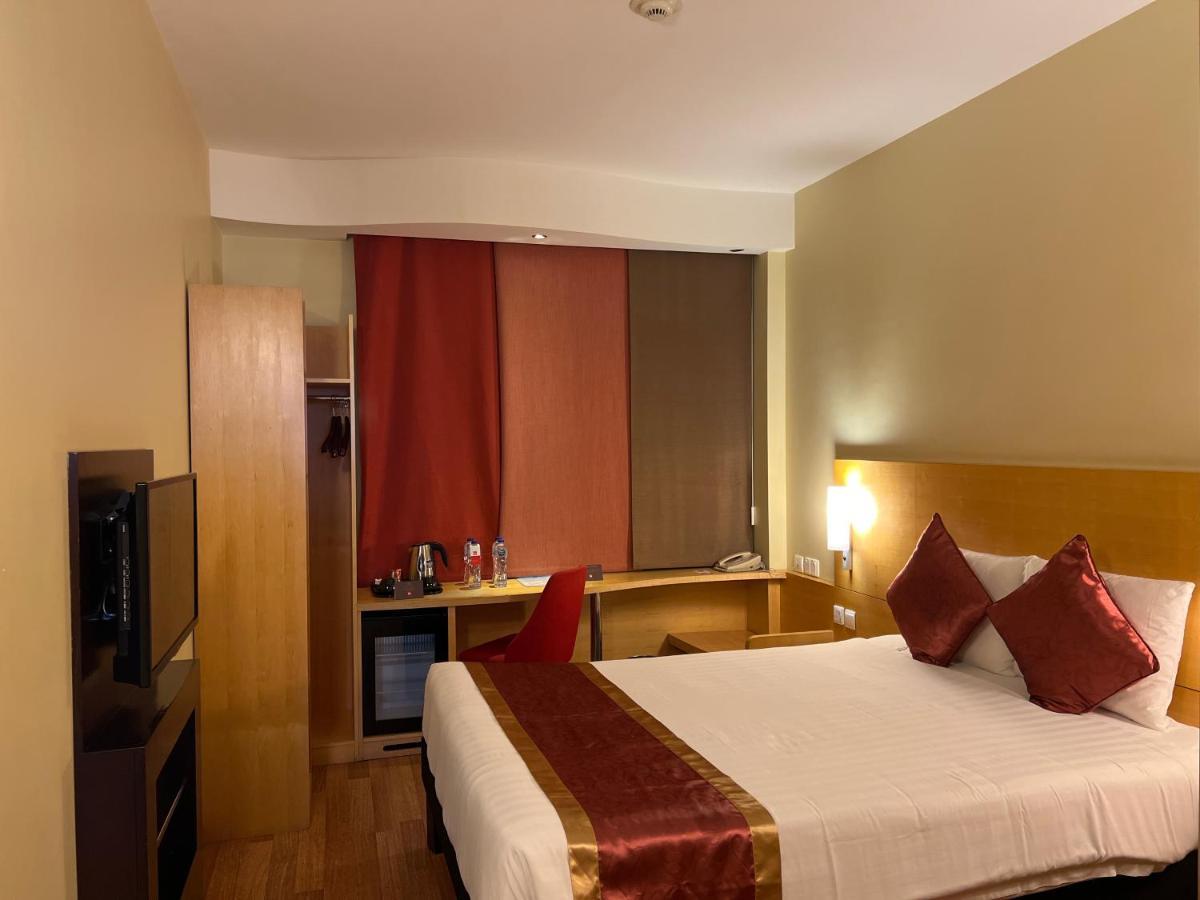 Ibis Yanbu Iambo Exterior foto